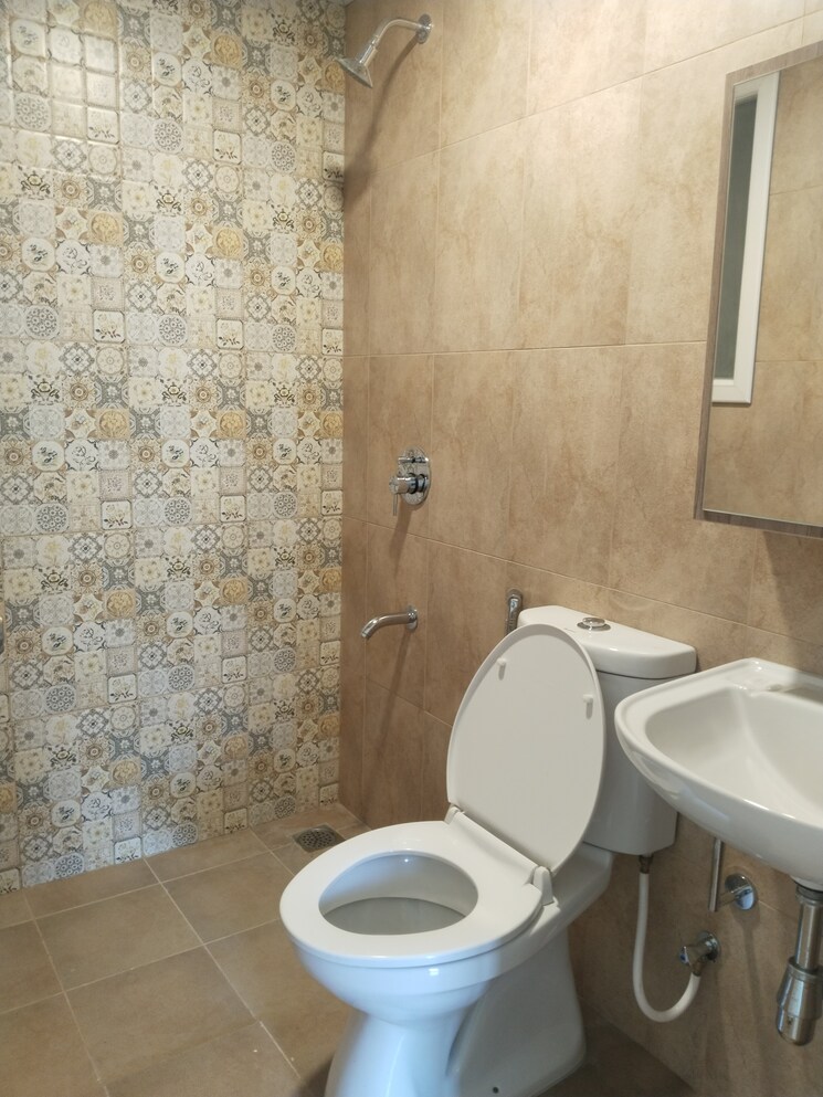 Bathroom, brigade-el-dorado 3 Bedroom 1043 Sq.Ft. Apartment In Bagaluru Bangalore 8990485