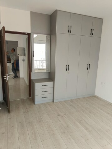 Building Lobby in 3 BHK Apartment at Shapoorji Pallonji Joyville Gurgaon, Sector 102 – for Rent