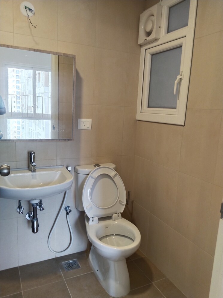 Bathroom, brigade-el-dorado 3 Bedroom 1043 Sq.Ft. Apartment In Bagaluru Bangalore 8990485