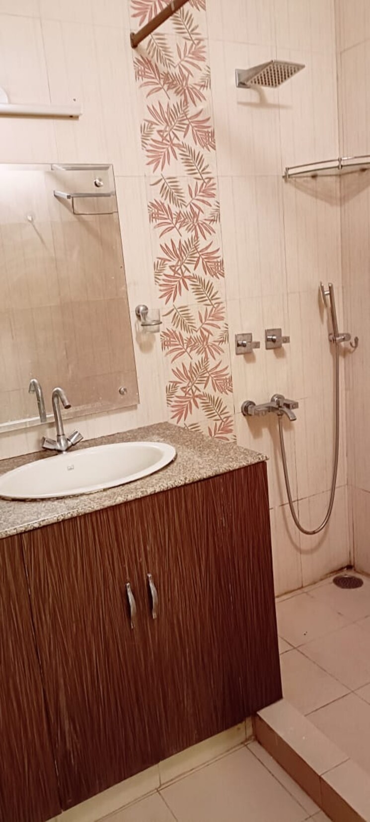Bathroom, vasant kunj 2 Bedroom 1200 Sq.Ft. Apartment In Vasant Kunj Delhi 8990553