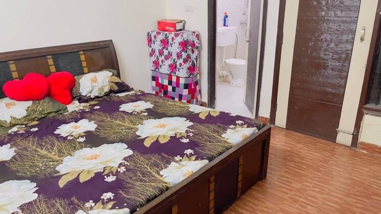 Bedroom, penta-homes 4 Bedroom 2500 Sq.Ft. Apartment In Vip Road Zirakpur 8990505