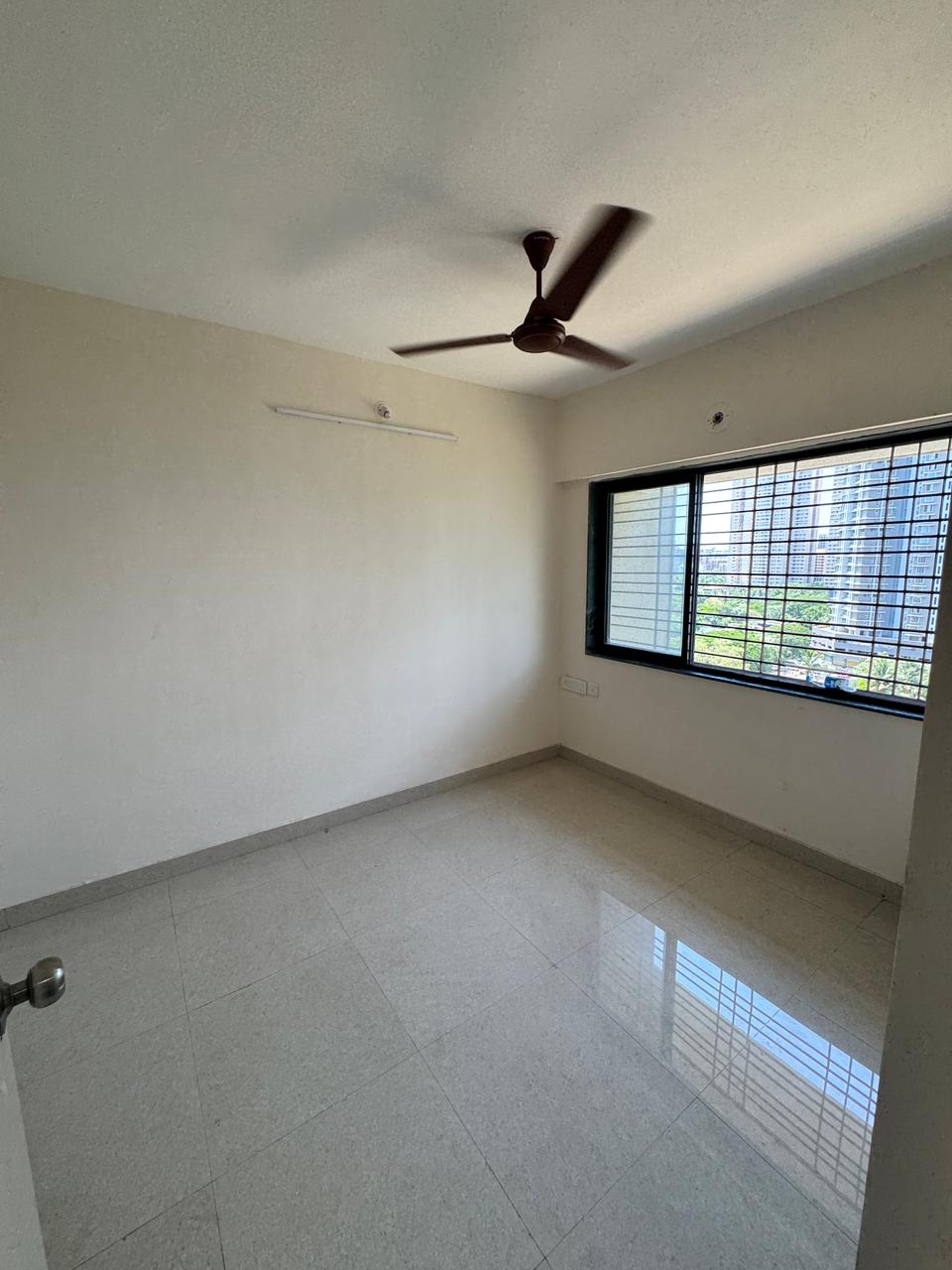 1 BHK + Extra Room 419 Sq.Ft. Apartment in Patrachawl Mhada