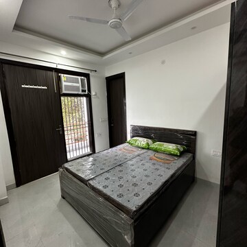 Bedroom in 1 BHK Builder Floor at Sector 52 – for Rent