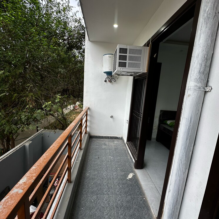 Balcony, sector 52 1 Bedroom 910 Sq.Ft. Builder Floor In Sector 52 Gurgaon 8990556