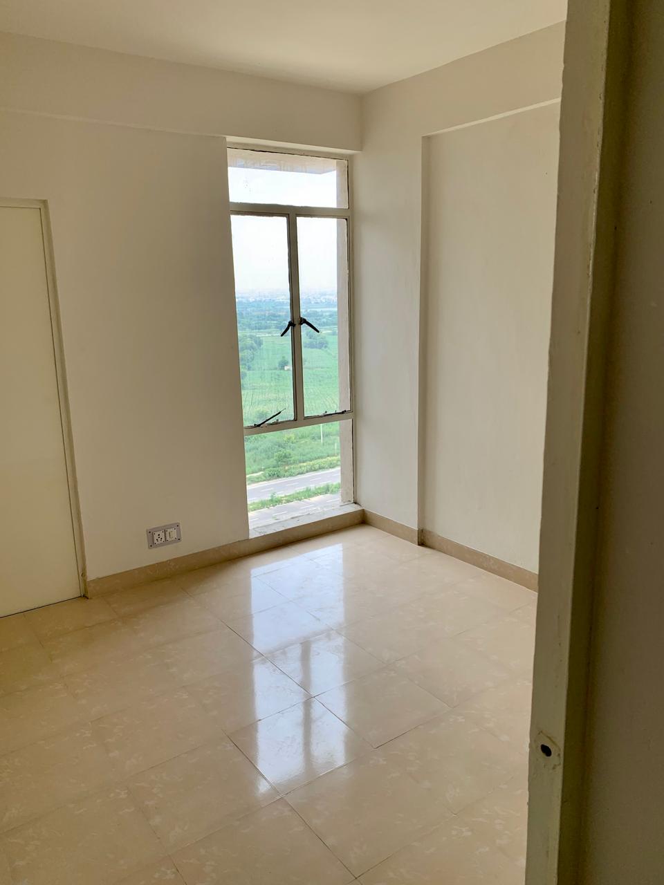 2 BHK + Pooja Room,Servant Room,Study Room,Extra Room Apartment For Rent in Mapsko Paradise