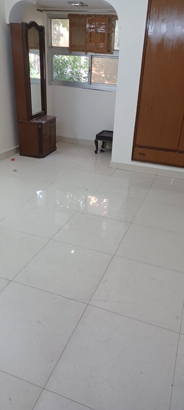 2.5 BHK Apartment For Rent in Mayur Vihar