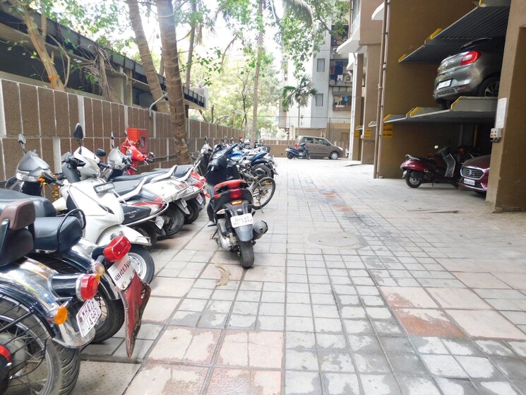  Parking, goregaon east Pg For Boys & Girls In Goregaon East 8990624