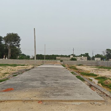 Plot For Sale in Sector 17b Yamuna Expressway