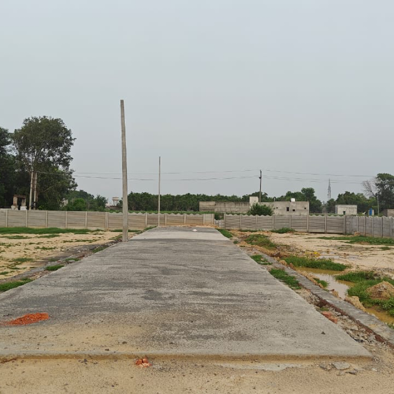 Plot For Sale in Umang City