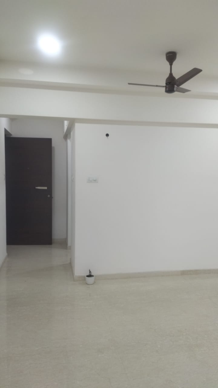 2 BHK Apartment For Rent in Shapoorji Pallonji Vicinia