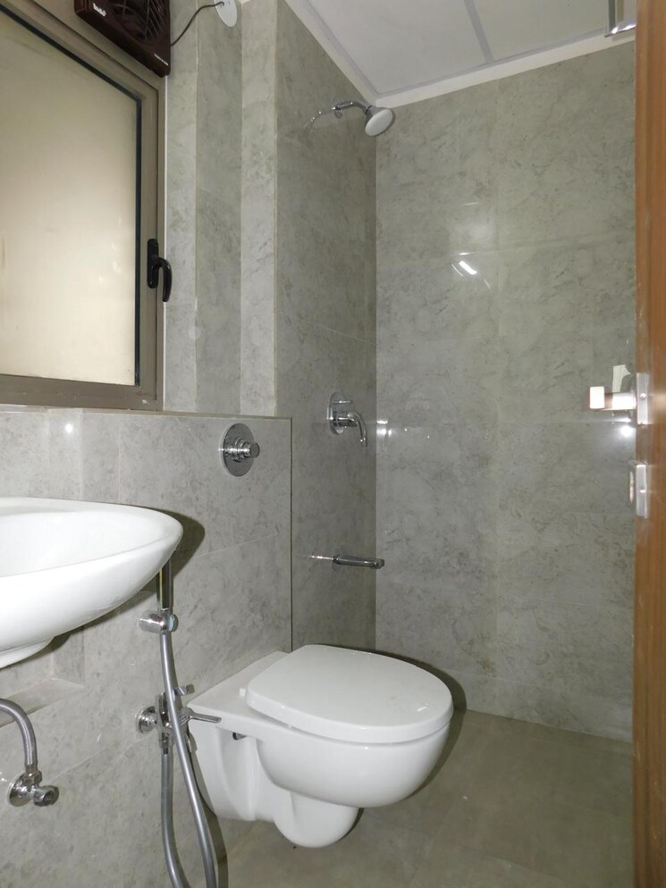 Bathroom, sanjar-sv-palace Commercial Office Space 300 Sq.Ft. In Malad East Mumbai 8990678