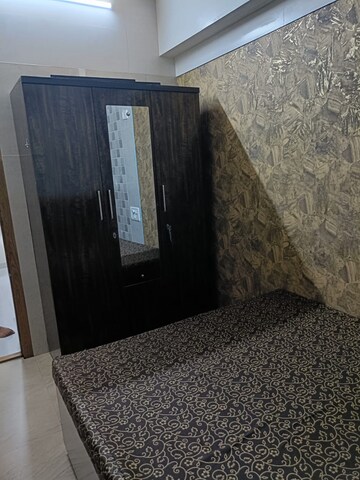 Bedroom in 1 BHK Apartment at Bandra West – for Rent