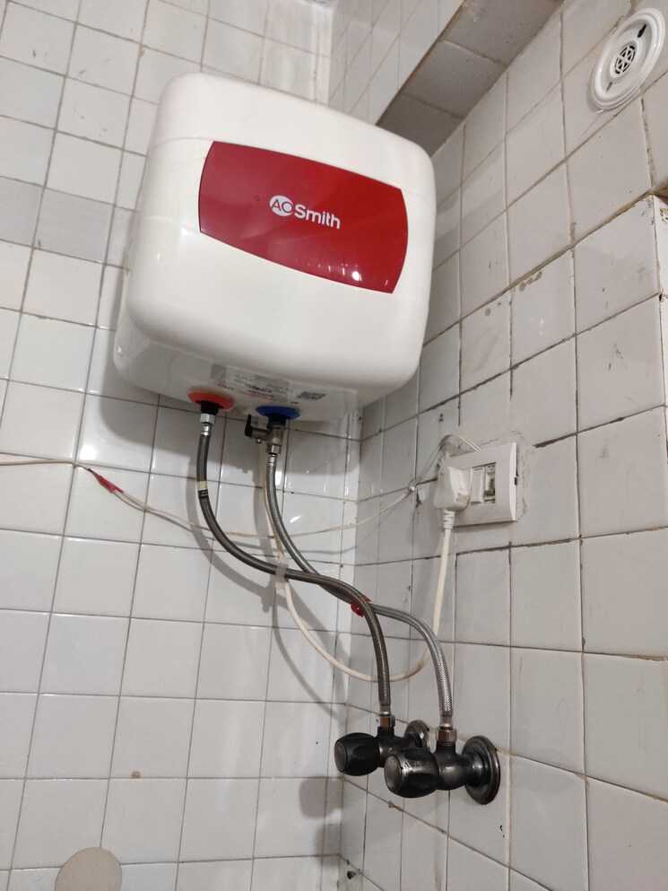 undefined, ip extension 1 RK 300 Sq.Ft. Apartment In Ip Extension Delhi 8990752