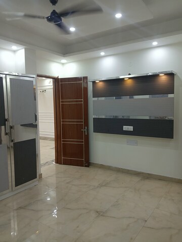 Furnished Amenities in 3 BHK Builder Floor at Sector 31 – for Rent