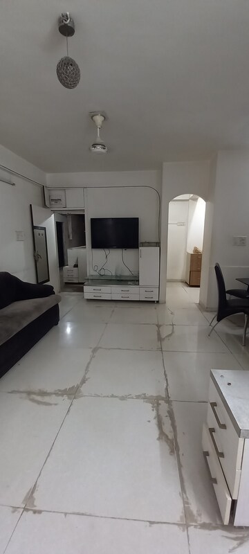 Living Room in 3 BHK Apartment at Navrangpura – for Rent