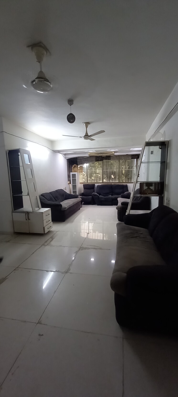Living Room, navrangpura 3 Bedroom 1850 Sq.Ft. Apartment In Navrangpura Ahmedabad 8990780