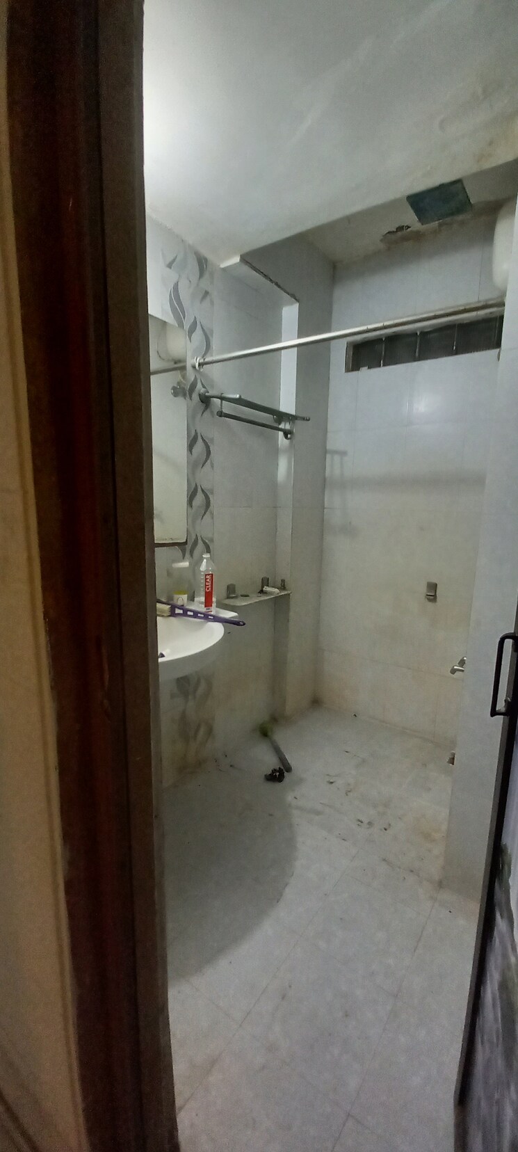 Bathroom, navrangpura 3 Bedroom 1850 Sq.Ft. Apartment In Navrangpura Ahmedabad 8990780
