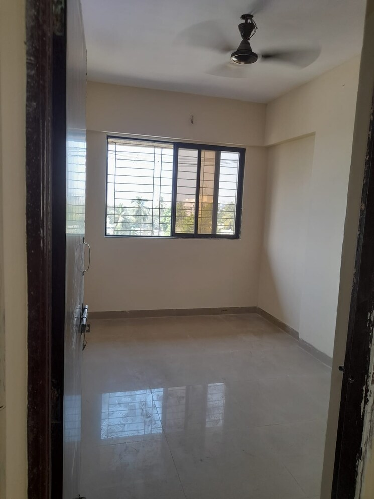 Room, siddheshwar-residency 1 Bedroom 360 Sq.Ft. Apartment In Chunabhatti Mumbai 8990770