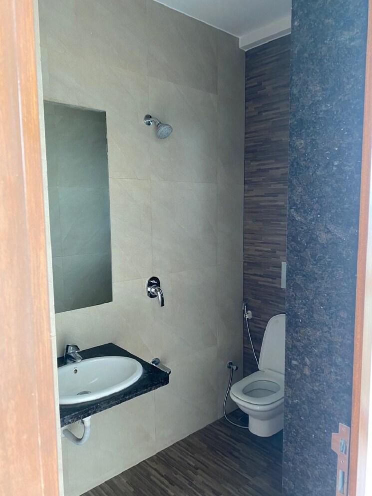 Bathroom, santacruz west 2 Bedroom 750 Sq.Ft. Apartment In Santacruz West Mumbai 8990775