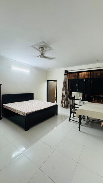 Room in 2 BHK Independent House at Sector 46 – for Rent