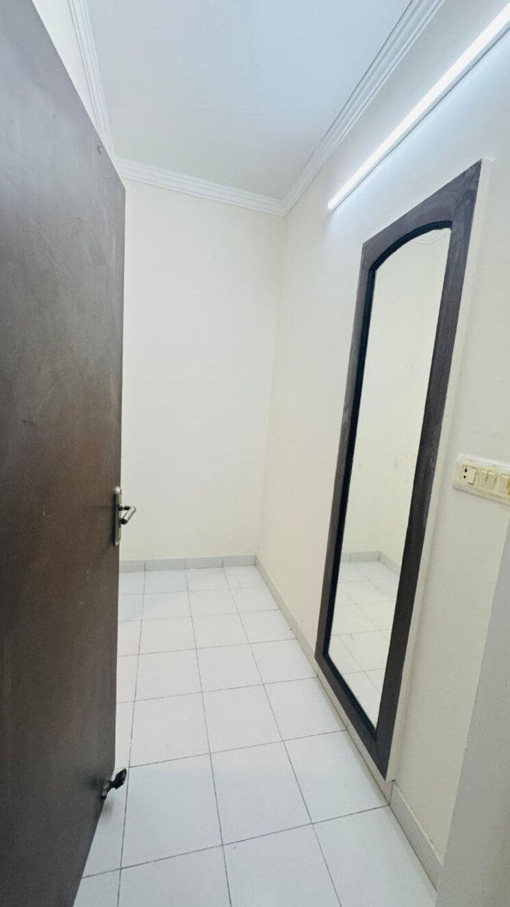 Room, sector 46 2 Bedroom 500 Sq.Yd. Independent House In Sector 46 Faridabad 8990962