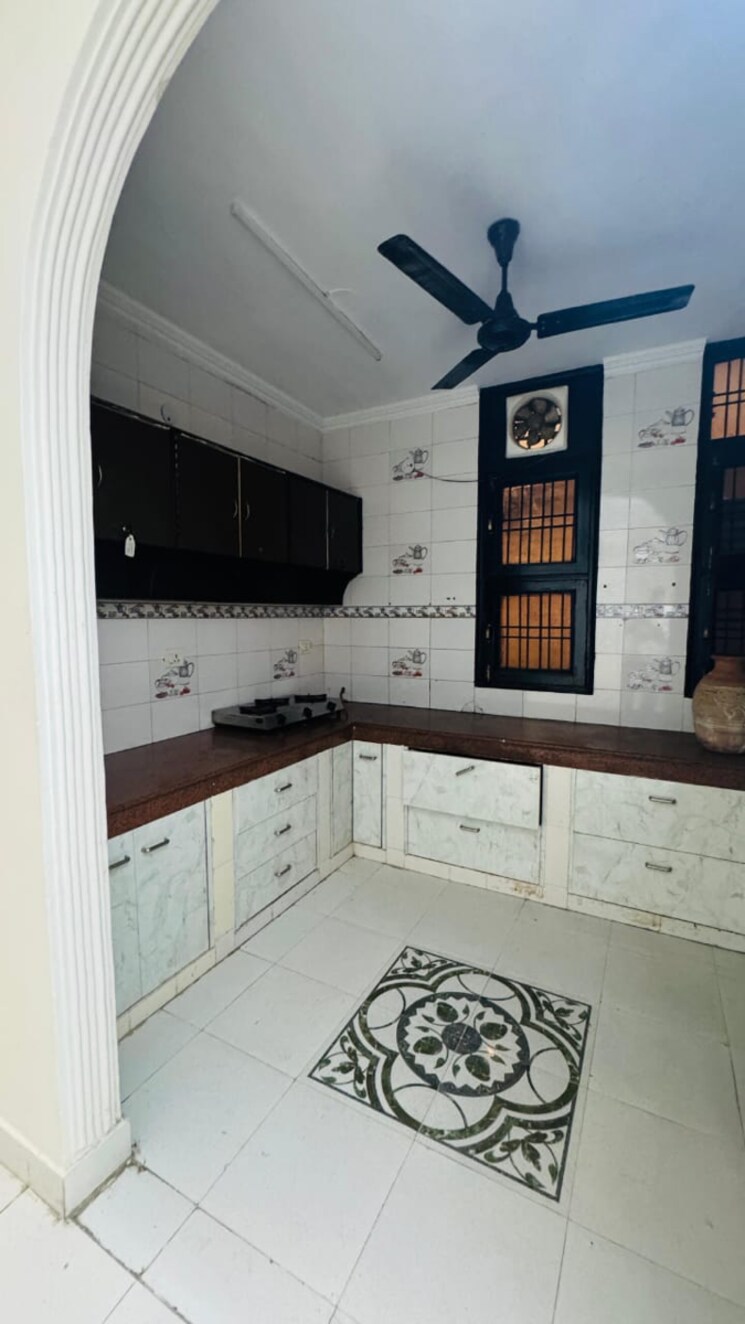 Kitchen, sector 46 2 Bedroom 500 Sq.Yd. Independent House In Sector 46 Faridabad 8990962