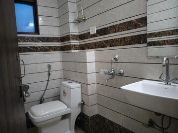 Bathroom in 2 BHK Builder Floor at Saket – for Rent