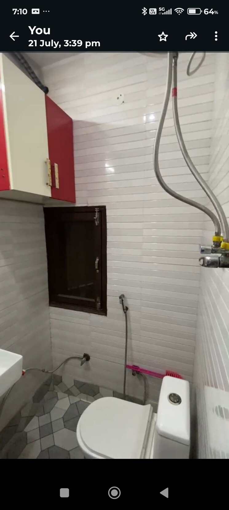 Bathroom, harit-vihar-rwa 3 Bedroom 900 Sq.Ft. Builder Floor In Burari Delhi 8990919