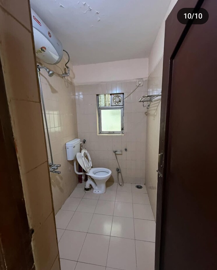 Bathroom, colaba 3 Bedroom 1225 Sq.Ft. Apartment In Colaba Mumbai 8990899