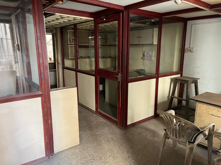 Living Room, sadashiv peth Commercial Shop 440 Sq.Ft. In Sadashiv Peth Pune 8990932