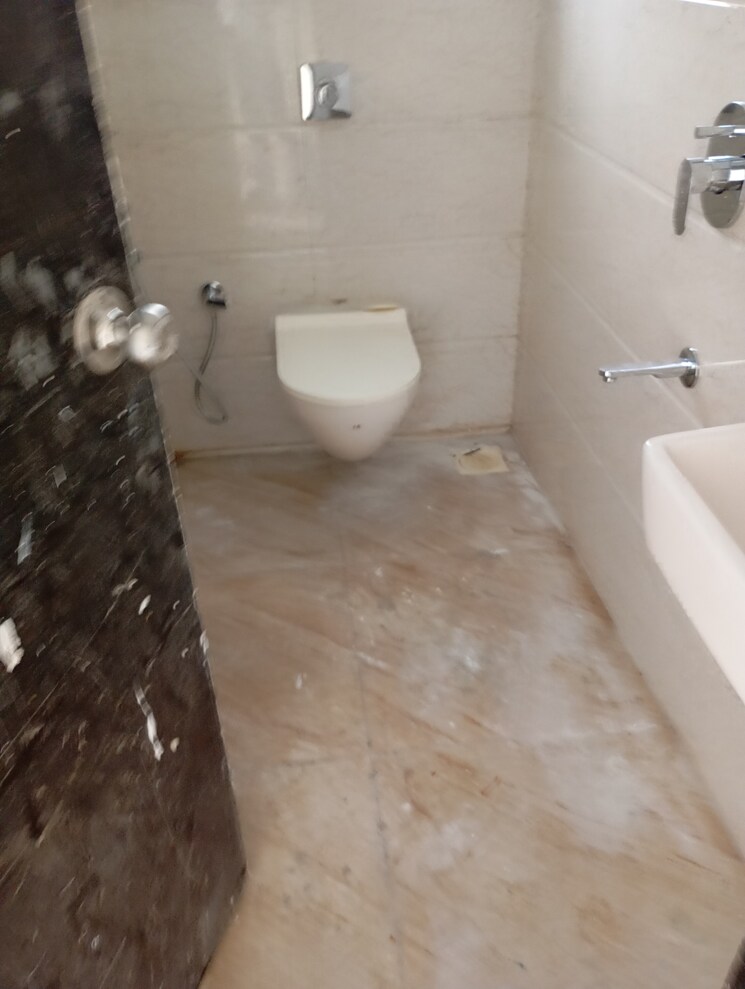 Bathroom, space-new-vrindavan 1 Bedroom 390 Sq.Ft. Apartment In Andheri East Mumbai 8990937