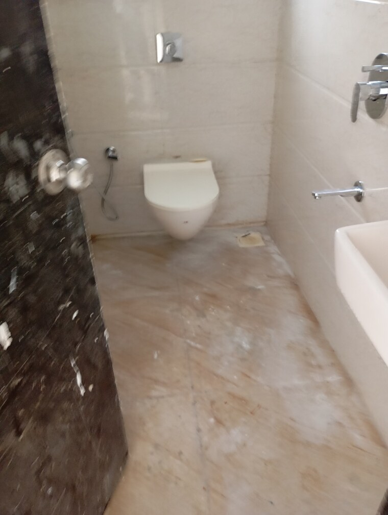 Bathroom, space-new-vrindavan 1 Bedroom 390 Sq.Ft. Apartment In Andheri East Mumbai 8990937