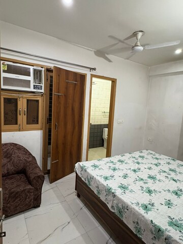 Bedroom in 1.5 BHK Builder Floor at Palam Vihar Extension – for Rent