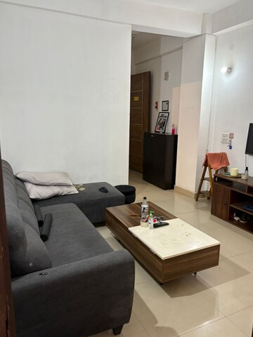 Team Area in 2 BHK Builder Floor at Dlf Phase iv – for Rent