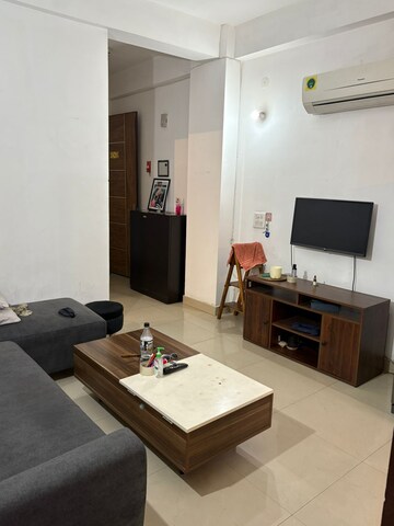 Living Room in 2 BHK Builder Floor at Dlf Phase iv – for Rent
