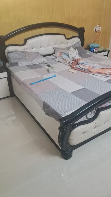 Team Area in 3 BHK Apartment at Green Valley Heights, Dhakoli – for Rent