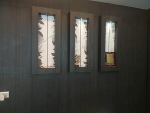 Room in  Office Space at Alkapuri – for Sale