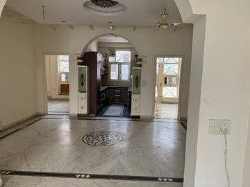 Living Room in 3 BHK Builder Floor at Sector 46 – for Rent