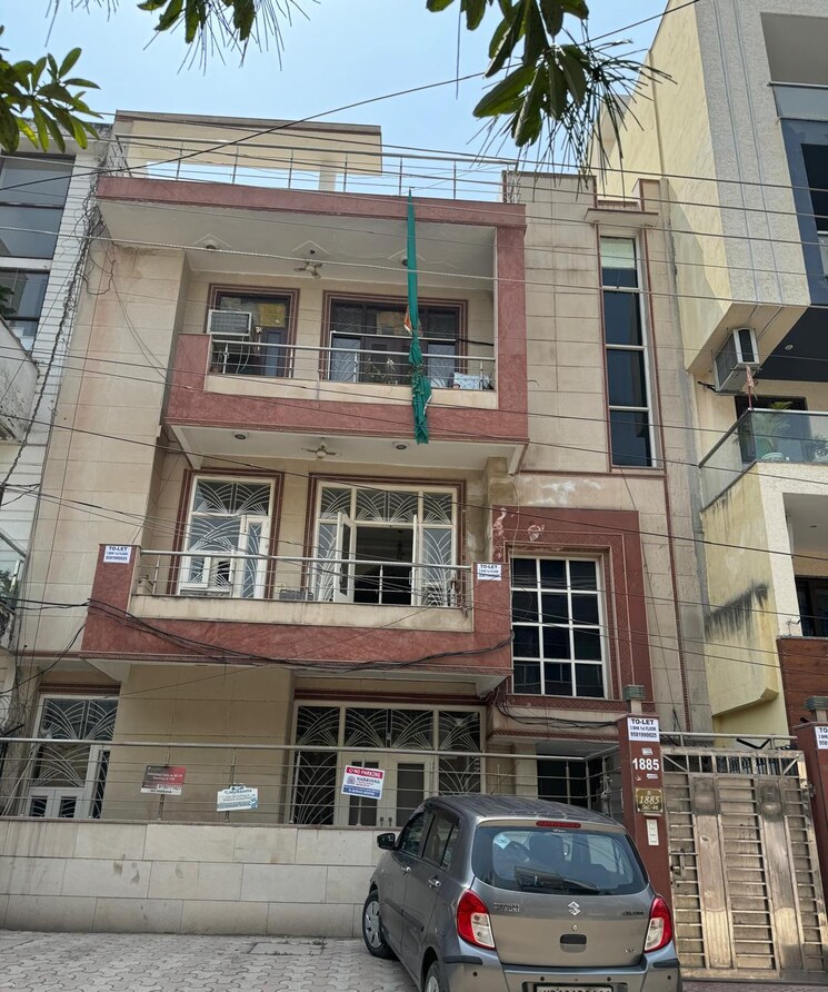 Exterior View, sector 46 3 Bedroom 204 Sq.Yd. Builder Floor In Sector 46 Gurgaon 8991062