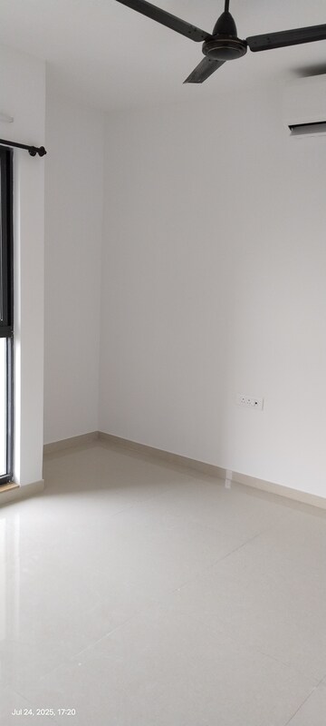 Room in 1 BHK Apartment at Lodha Palava Downtown, Dombivli East – for Rent