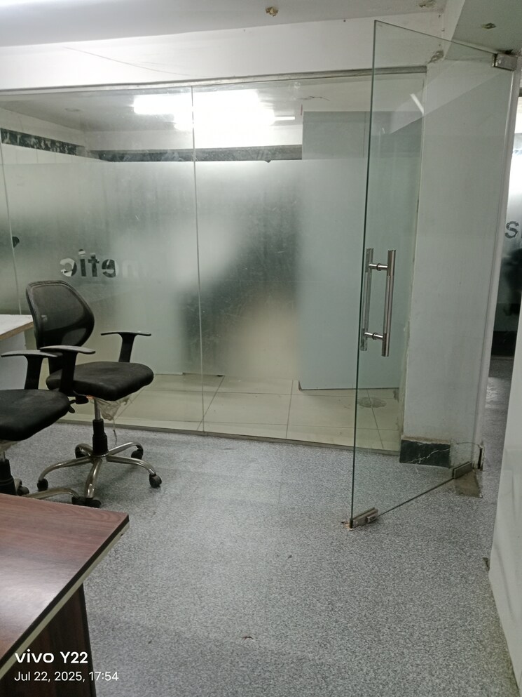 Bathroom, laxmi nagar Commercial Office Space 500 Sq.Ft. In Laxmi Nagar Delhi 8991089