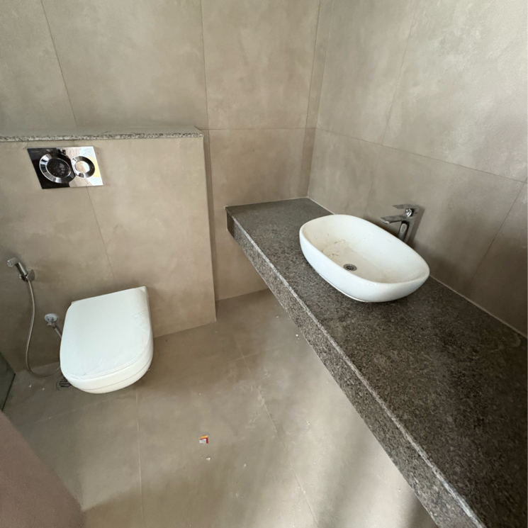 Bathroom, shalimar-one-world-belvedere-court-3 4 Bedroom 2639 Sq.Ft. Apartment In Malesemau Lucknow 8991109