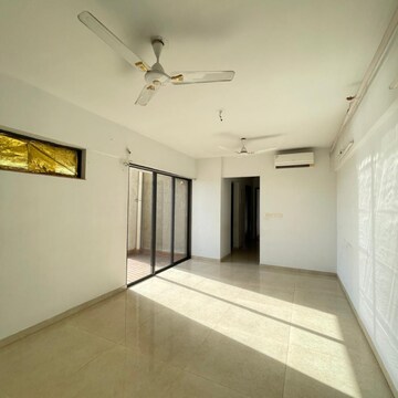 Room in 2 BHK Apartment at Lodha Palava City Lakeshore Greens, Hedutane – for Sale