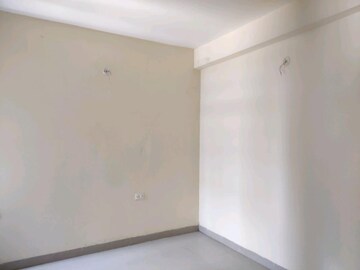 Room in 2 BHK Apartment at Adithya City Apartments, Dasna – for Rent
