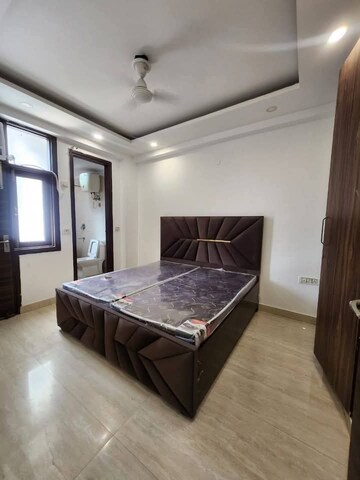 Master Bedroom in 2 BHK Builder Floor at Saket – for Rent