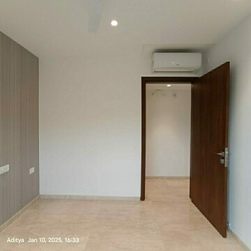 Room in 3 BHK Apartment at Piramal Vaikunth, Balkum Pada – for Rent