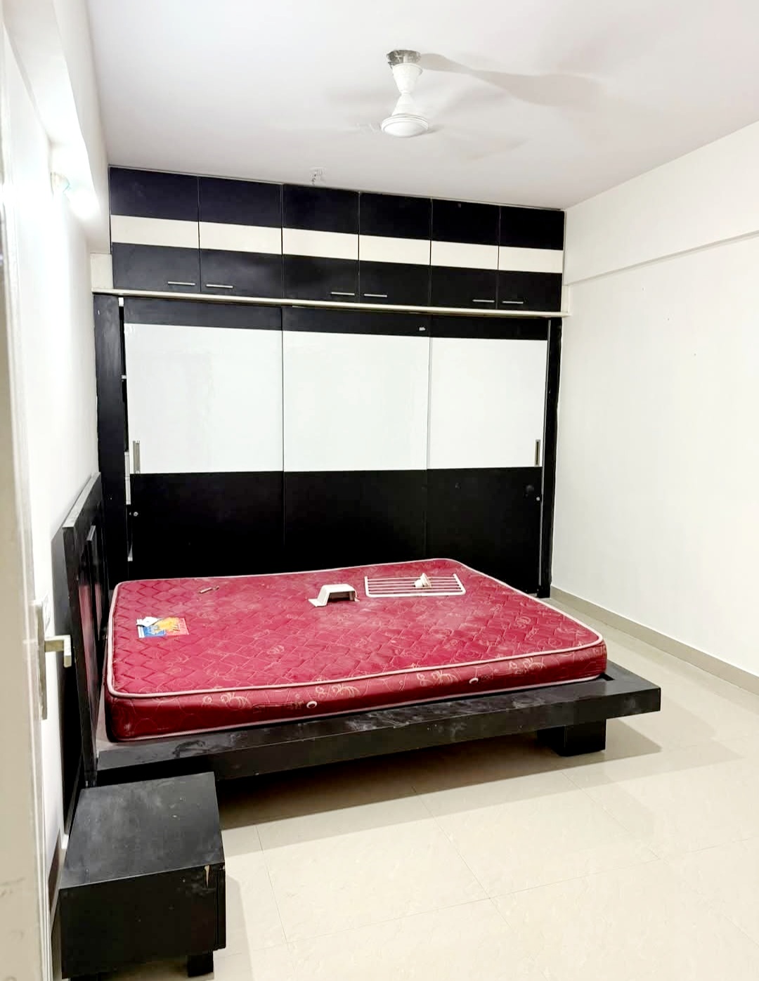 3 BHK + Servant Room Apartment For Sale in Murali Nagar