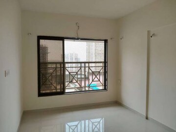 Room in 1 BHK Apartment at Runwal Avenue, Kanjurmarg East – for Sale