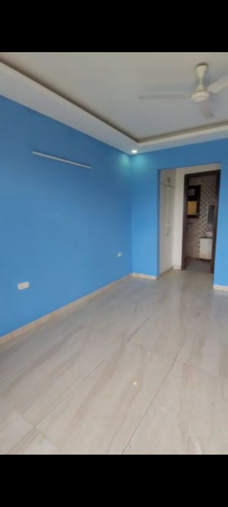 Room, sector 47 3 Bedroom 200 Sq.Yd. Builder Floor In Sector 47 Gurgaon 8991323