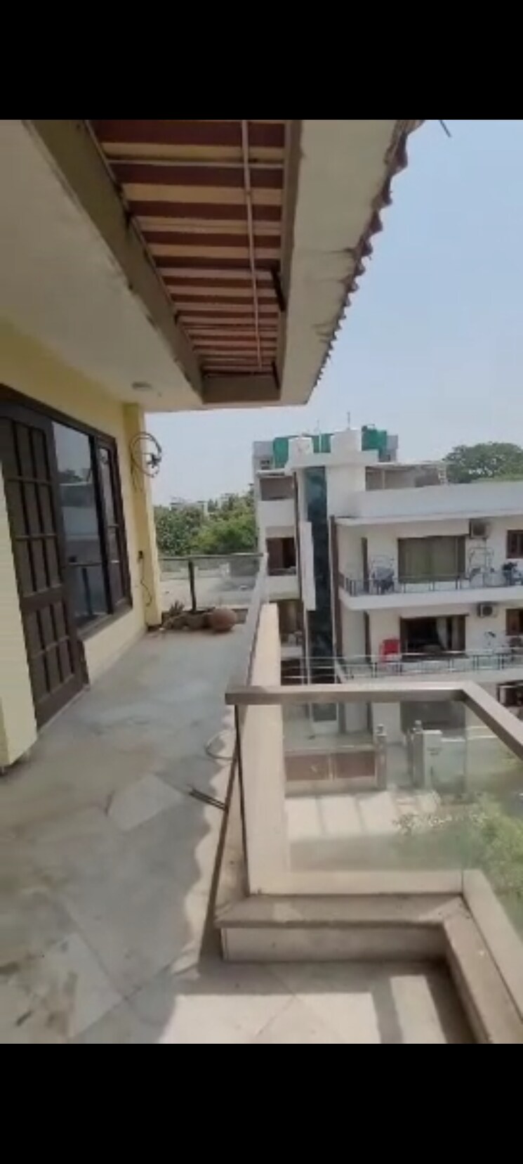 Exterior View, sector 47 3 Bedroom 200 Sq.Yd. Builder Floor In Sector 47 Gurgaon 8991323